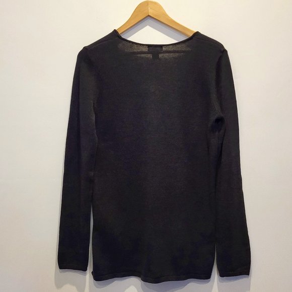 Old Navy Gray V Neck Pullover Sweater, Size Medium, NWT - Picture 2 of 9